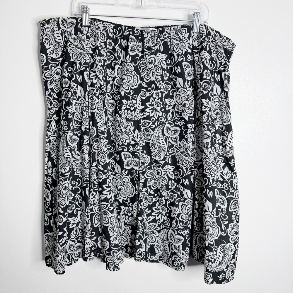 CJ Banks Black White Floral Paisley Pull On Skirt 2X Elastic Waist Flowy Casual